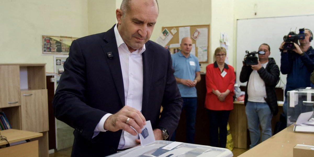 Radev cere mobilizare în Bulgaria: Luptă dură cu votul cumpărat