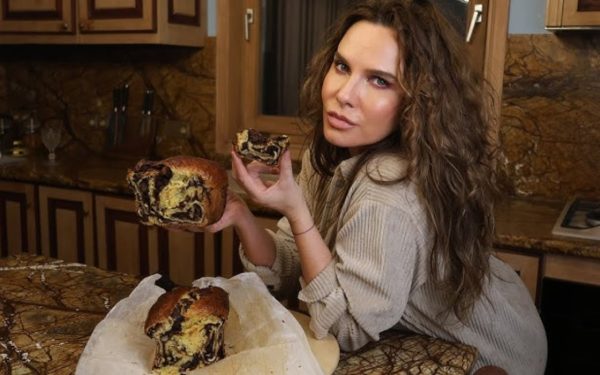 Anna Lesko păstrează tradiția pascală și împarte rețeta cozonacului acasă Anna Lesko preferă să își păstreze obiceiurile tradiționale în perioada sărbătorilor pascale