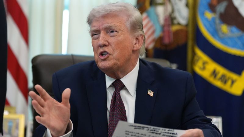 Președintele Donald Trump a emis recent un ordin executiv care a stârnit reacții din partea opoziției democrate și a organizațiilor pentru drepturile alegătorilor