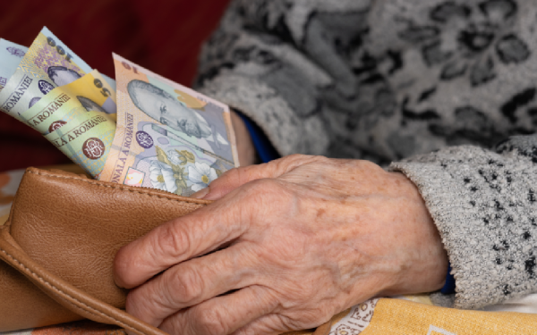 PENSIILE PRIVATE, SCHIMBĂRI MAJORE: Banii, retrași de la 60 de ani