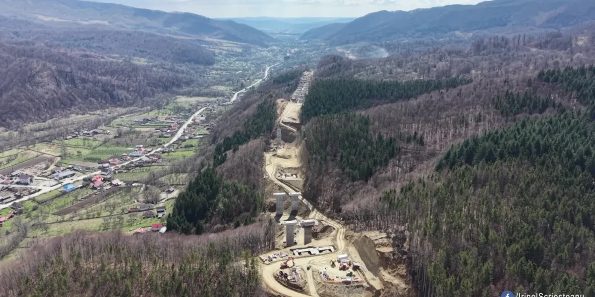 VIDEO ȘOCANT: Autostrada-minune din Carpați, „crește” sub ochii României
