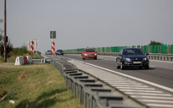 Restricții de circulație de Paște pentru camioane pe Autostrada A2 și drumurile DN7, DN39