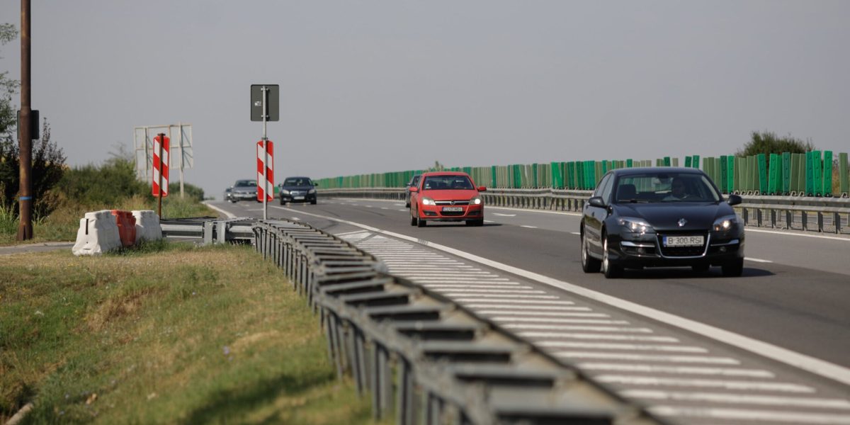 Circulația vehiculelor de peste 7,5 tone, restricționată de Paște pe drumurile din România Compania Națională de Administrare a Infrastructurii Rutiere (CNAIR) a anunțat restricții de circulație pentru vehiculele de mare tonaj, în perioada sărbătorilor Pascale