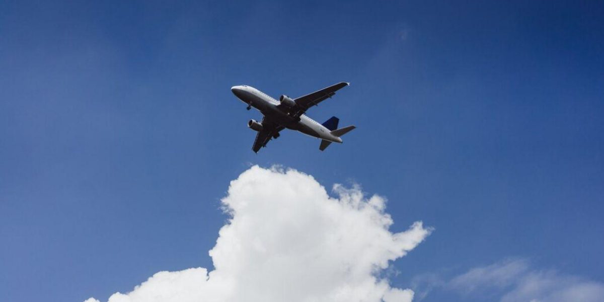 Avionul în pericol: Criza carburanților scumpește biletele de zbor în Europa