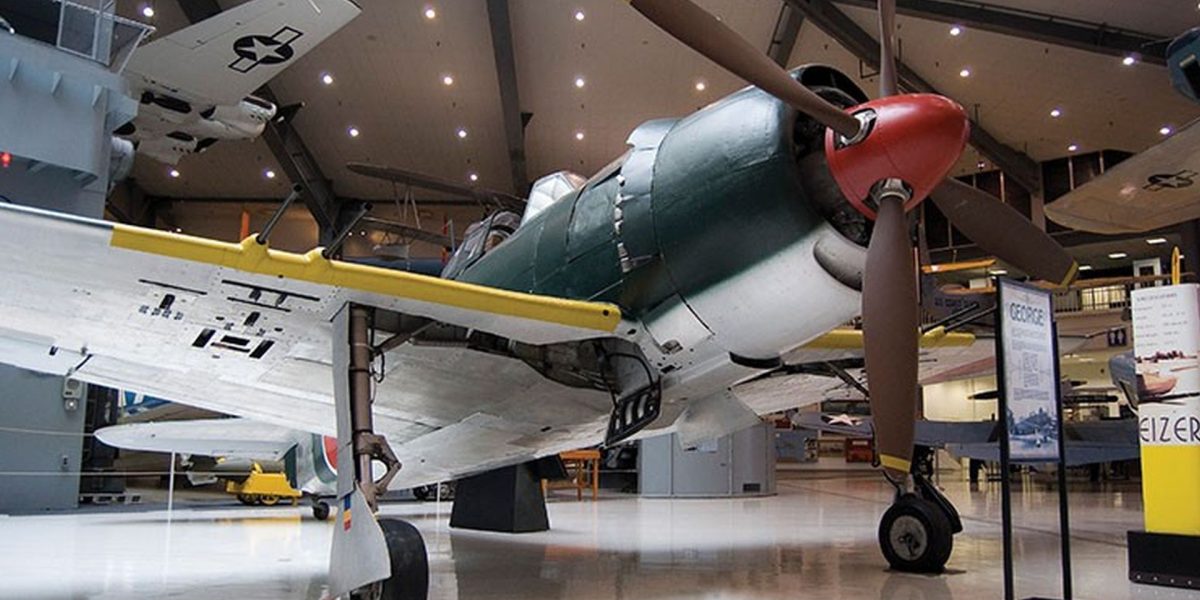 Avion JAPONEZ din Al Doilea Război Mondial, recuperat după 80 de ani de mister