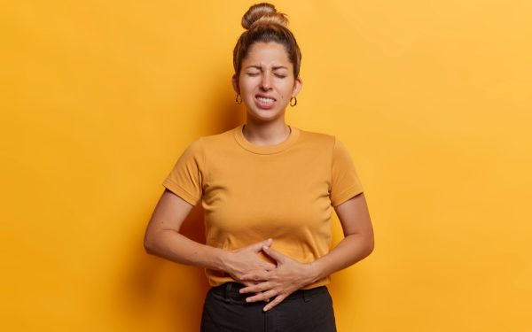 Burtă plată după masă: Specialiștii dezvăluie trucurile anti-balonare