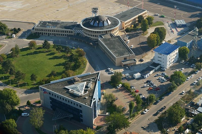 Băneasa, gata de modernizare: licitație pentru studiu de fezabilitate