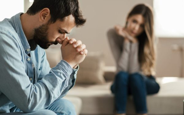 Aproape jumătate din români, gata să renunțe la vacanțe. Ce alte tăieri urmează?