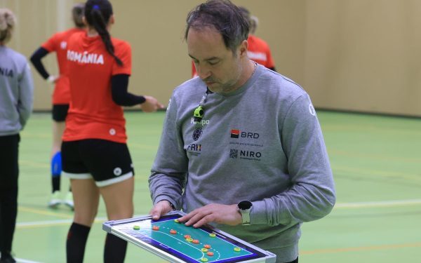 România dă piept cu Norvegia în penultima etapă a EHF Euro Cup Echipa națională de handbal feminin a României se pregătește de un duel dificil cu Norvegia, marți, de la ora 19:00, în sala polivalentă din București