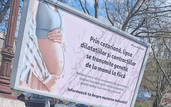 București: Afișe anti-cezariană, critici dure la adresa inițiativei
