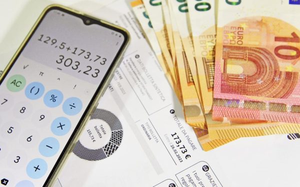 Birocrația UE frânează investițiile: Austria sare în față cu subvenții pentru industrie