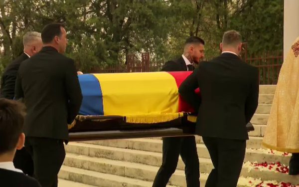 Fotbalul Românesc Plânge: Mircea Lucescu Nu Mai Este Fotbalul românesc este în doliu după ce una dintre cele mai mari personalități ale sale, Mircea Lucescu, a încetat din viață