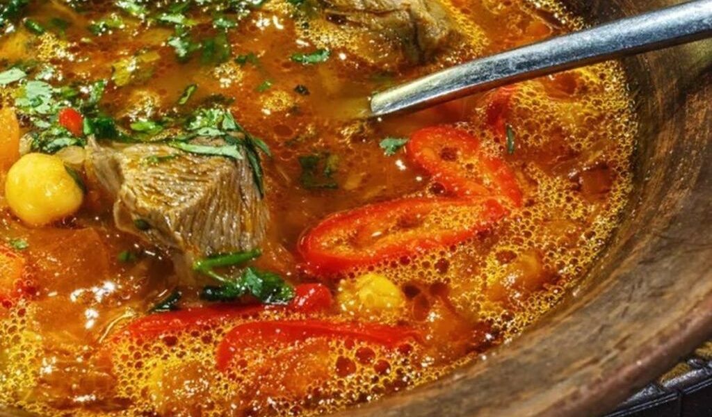 Cine NU trebuie să guste miel de Paște: Avertismentul medicilor