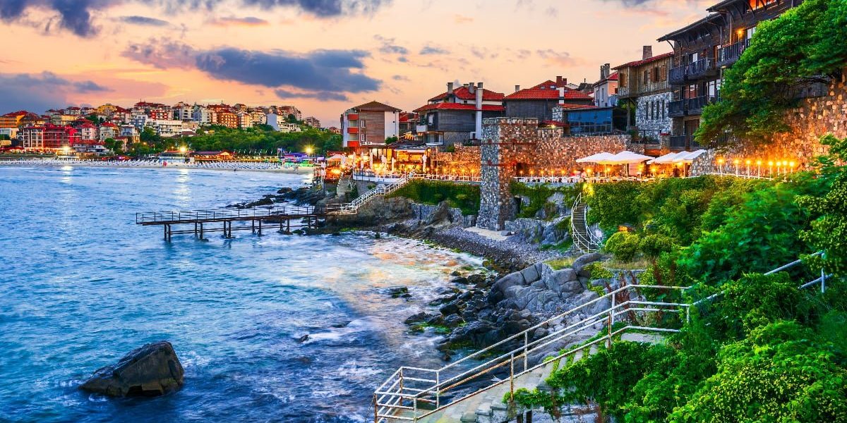 Bulgaria, asaltată de turiști români de Paște: Unde-au fugit de România?