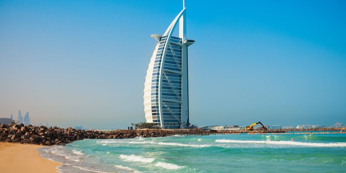 Burj Al Arab, „perla” Dubaiului, se închide: Cât va dura renovarea