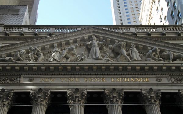 Criza, apoi salt spectaculos: Cum a evitat falimentul o firmă de încălțăminte? Acțiuni +700%