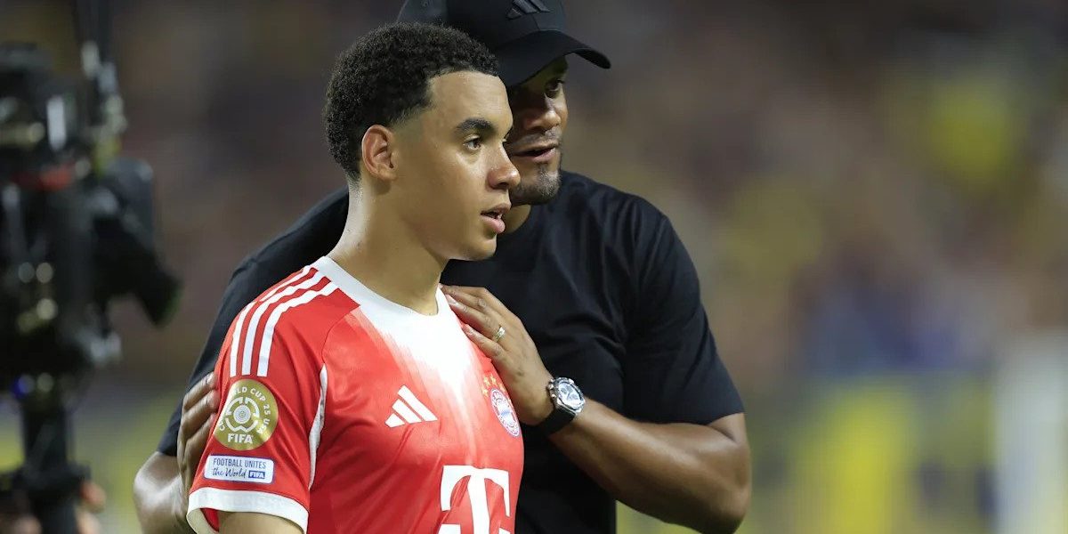 Jamal Musiala, vedeta lui Bayern Munchen și a naționalei Germaniei, revine pe teren după o lungă perioadă de absență, cauzată de o accidentare suferită în vara anului 2025