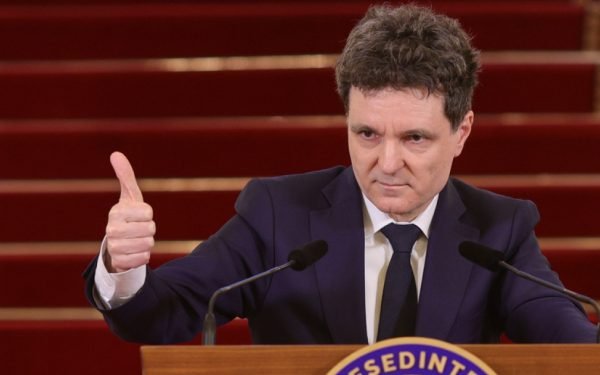 Nicușor Dan, despre alegerile din Ungaria: „Poporul maghiar, voce clară!”