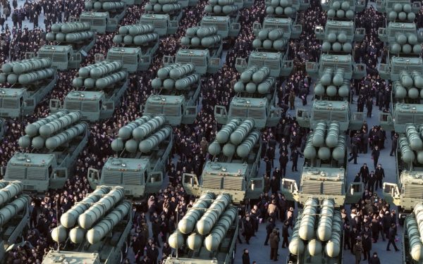 Coreea de Nord lansează rachete: Seulul convoacă de urgență o reuniune