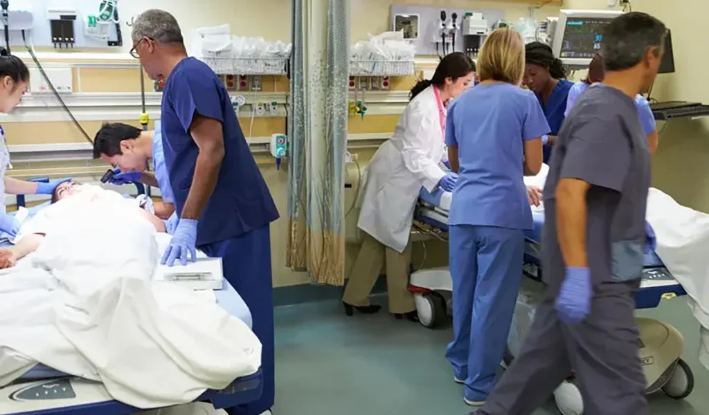 Gărzi plătite inegal în 2026: Nemulțumiri adânci în sistemul sanitar din România