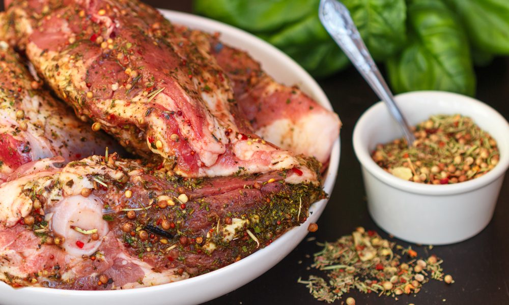 Cum scapi de mirosul de miel: Trucuri simple pentru un gust perfect