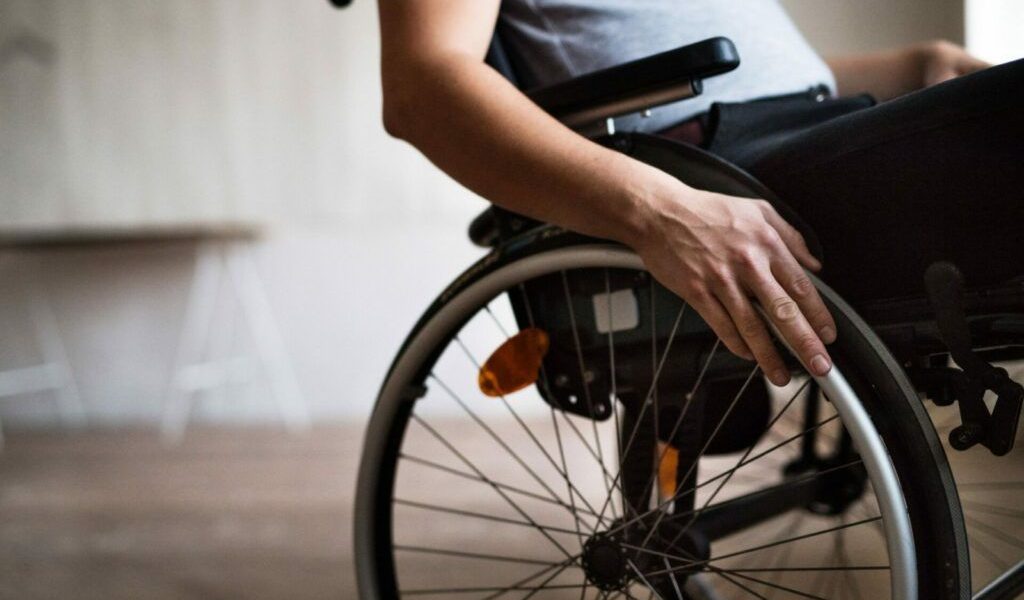 Un drept uitat al persoanelor cu handicap: Autoritățile au decis sancțiuni