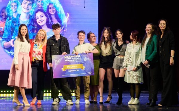 Elevi din Galați, campioni la Maratonul CONAF: afacere cu haine reutilizate