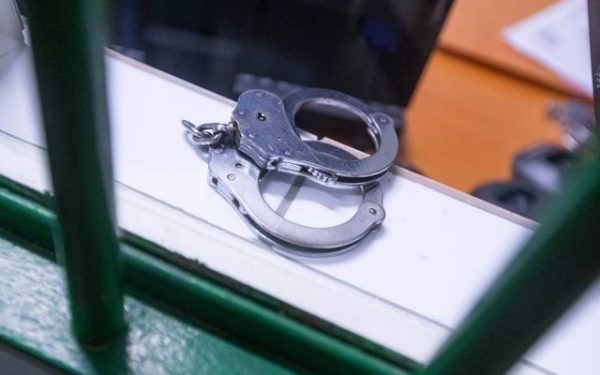 București: Jaful secolului într-un hipermarket! Hoții, prinși pe A1, cu 60.000 lei