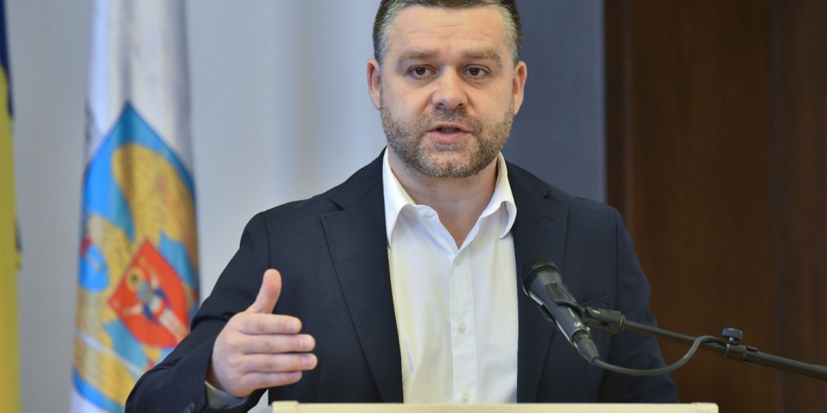 Bucureștiul, în cădere liberă: Primarul Ciucu, semnal de alarmă