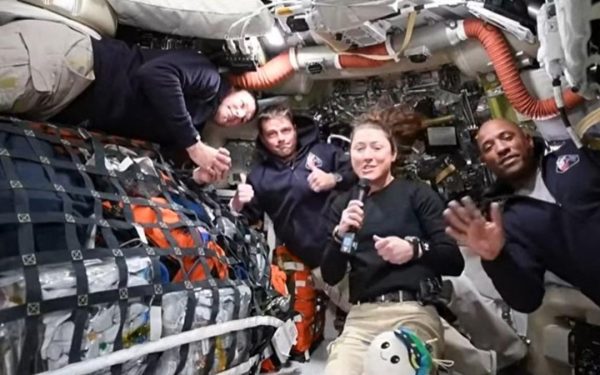 Nava spațială ORION, deși are dimensiunile interne a două minivanuri, le oferă astronauților Artemis II mai mult spațiu decât s-ar crede