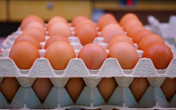 Ouăle cu Salmonella, blocate: 1,5 milioane nu ajung în magazine!