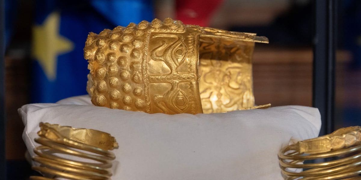 MNIR, atac dur la demnitatea României: Furtul Coifului de la Coțofenești, condamnat în Olanda