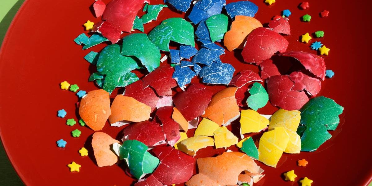 Uită de gunoi: Cum faci din cojile de ouă „ceai” pentru grădină! Beneficii uimitoare