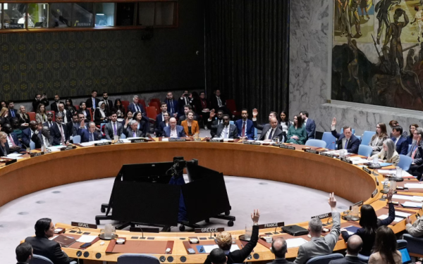 Consiliul de Securitate al Națiunilor Unite a amânat din nou votul asupra rezoluției privind Strâmtoarea Ormuz, decizie care a surprins și a generat noi întrebări despre contextul geopolitic actual