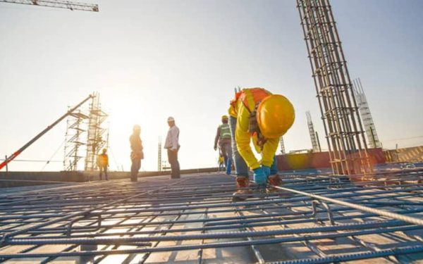 Constructorii, pesimiști: Scădere în 2026, din cauza proiectelor proaste și a costurilor