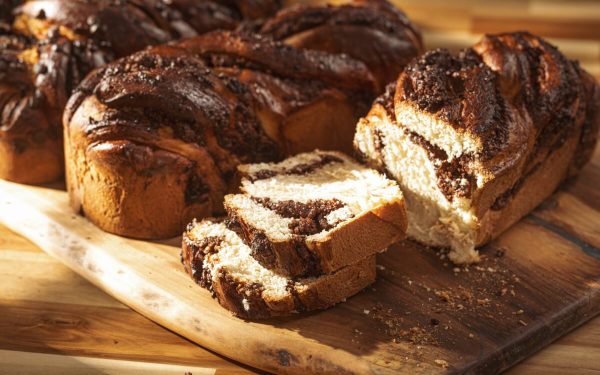 Pot diabeticii mânca cozonac? Sfaturi esențiale și alternative pentru Sărbători