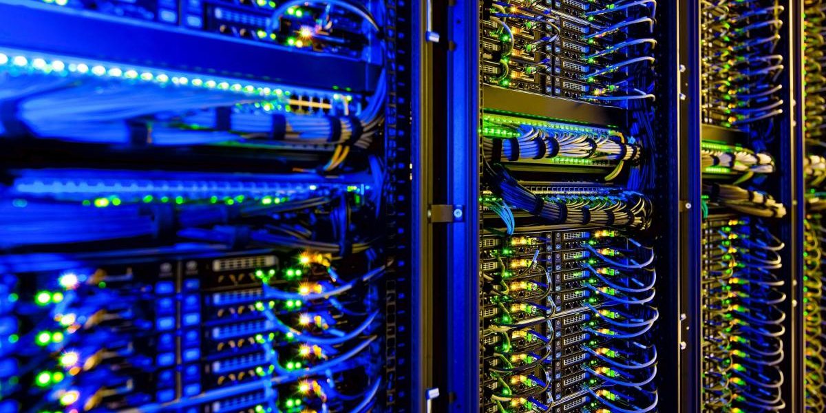 Scumpirea curentului revoltă americanii: Tech-ul își umflă conturile pe AI