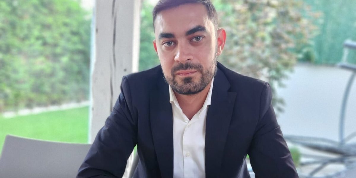 Premier Energy dă 700 milioane euro pe distribuția de electricitate din Oltenia, fostă a nepotului Ciolacu