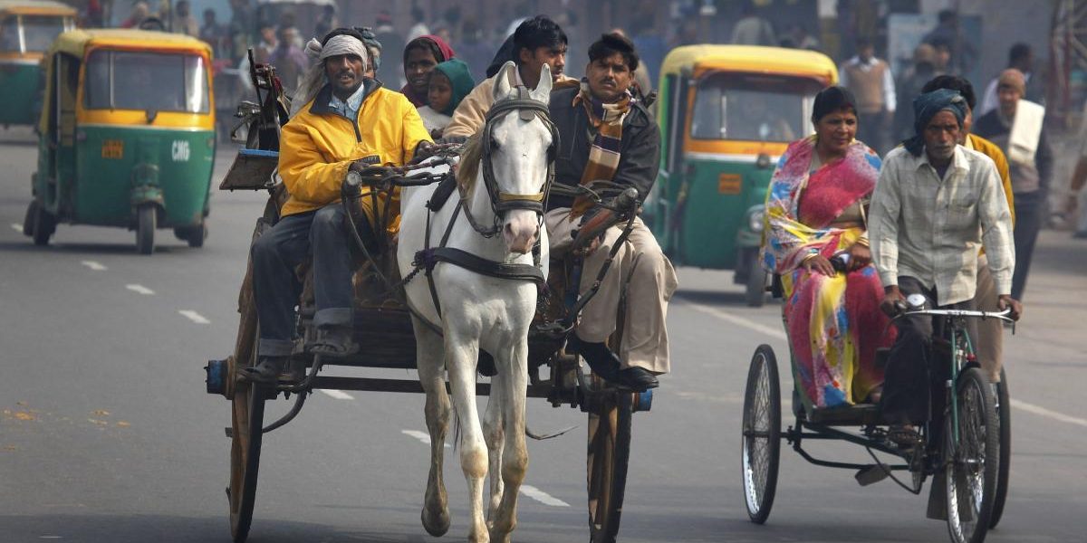 Gaze: Exod din marile orașe indiene. „Nu vreau să mor de foame”