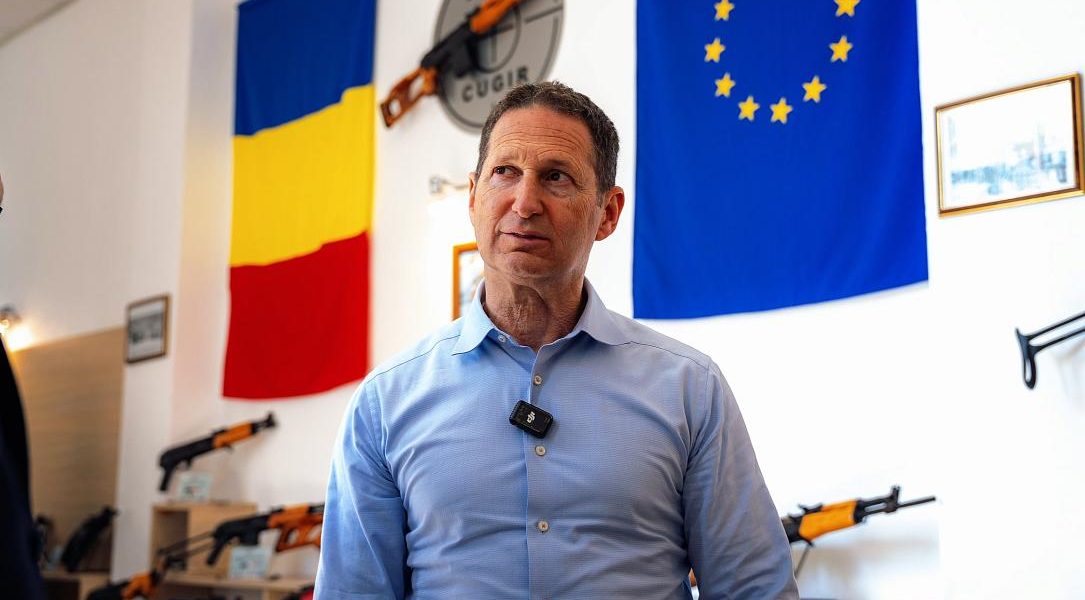 Șeful SIG SAUER, în vizită la București: Negocieri pentru contracte militare