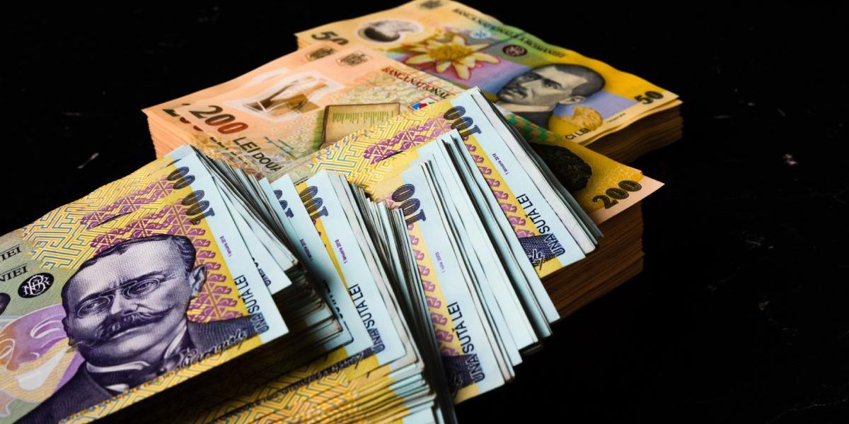 Bugetarii, reforma salarială: Manole anunță un minim de 4.000 lei brut