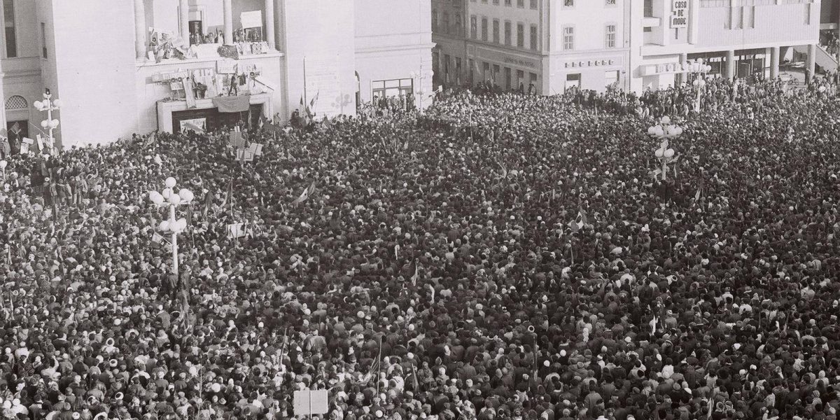 Societatea Timișoara sare în apărarea lui Bolojan, vizat de PSD la București