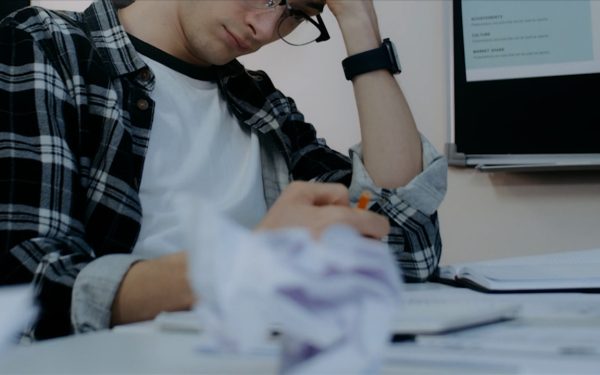 Stresul de după vacanță: Cum treci cu bine de revenirea la muncă