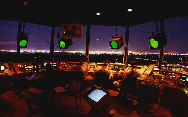 SUA recrutează gameri: De la Call of Duty, la turnul de control aerian