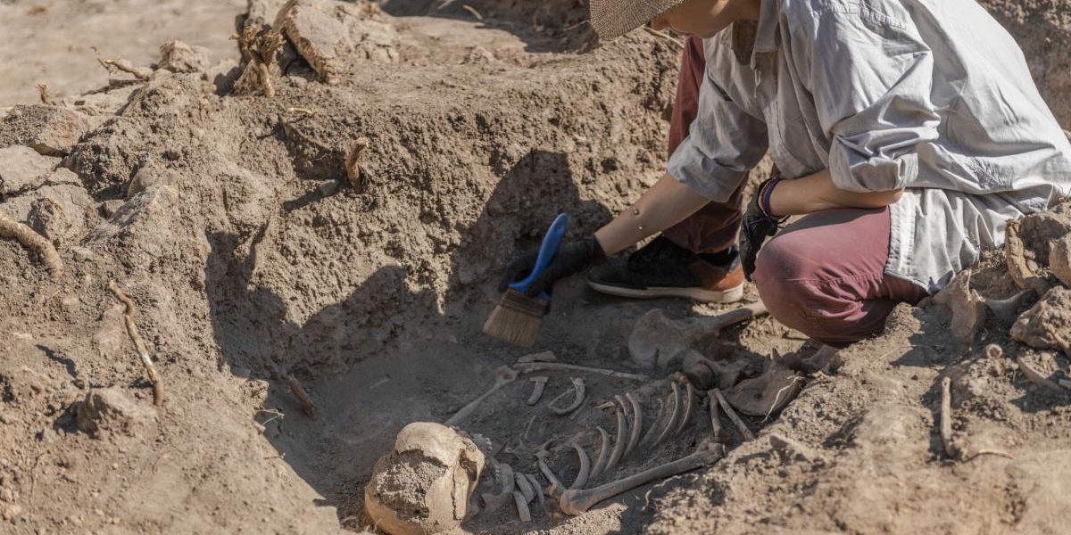 Amud 7, bebelușul neanderthalian uimește: Se dezvolta mai rapid decât oamenii