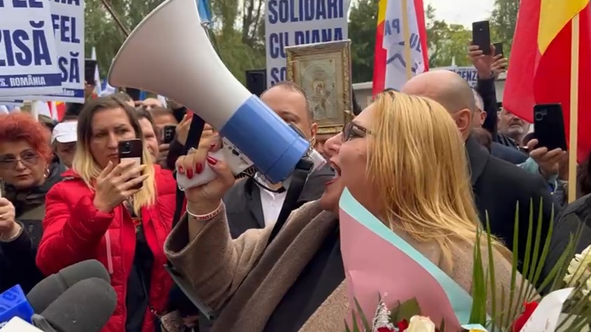 Șoșoacă, pe punctul de a-și pierde imunitatea în Parlamentul European