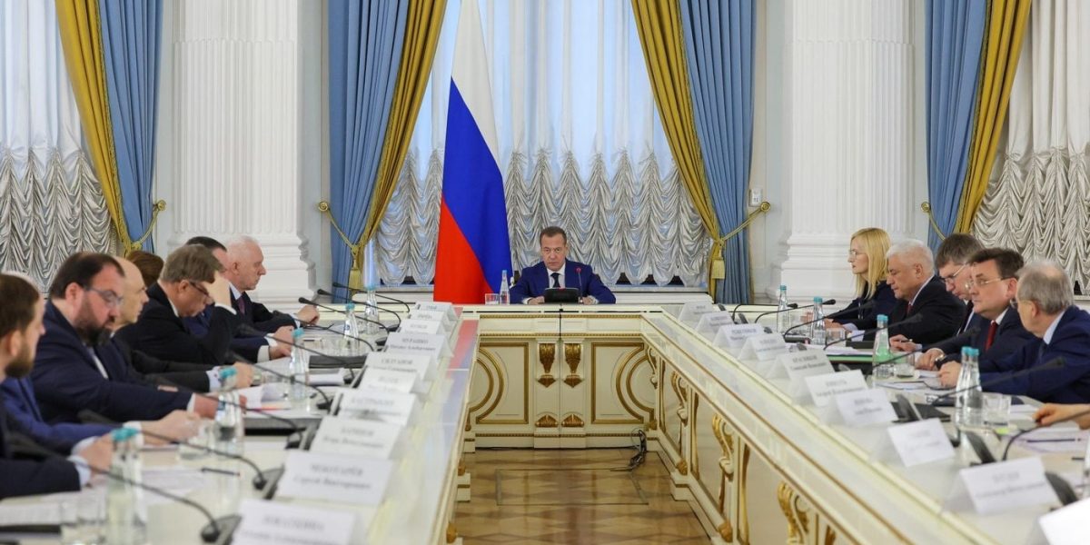 Ambasadorul Rusiei, convocat la Praga după amenințările la adresa Europei