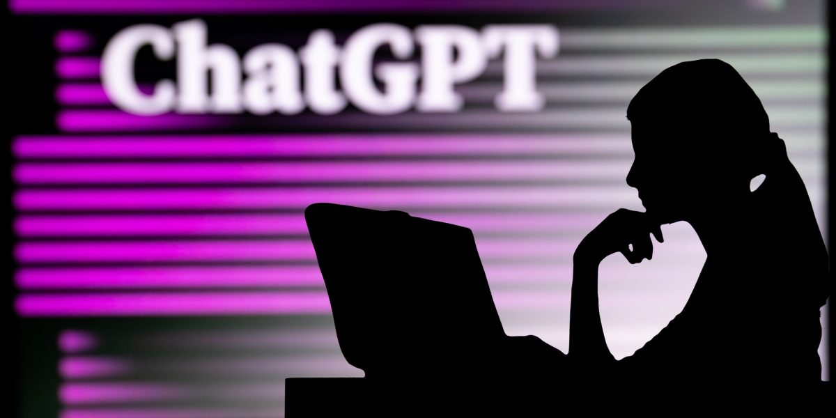 OpenAI a decis să suspende proiectul de dezvoltare a unei versiuni „erotice” pentru ChatGPT, cel puțin pentru moment