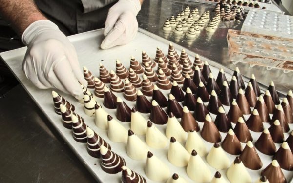 Europa domină piața mondială a ciocolatei, rămânând regiunea cu cea mai mare producție și export, în ciuda creșterii costurilor de fabricație
