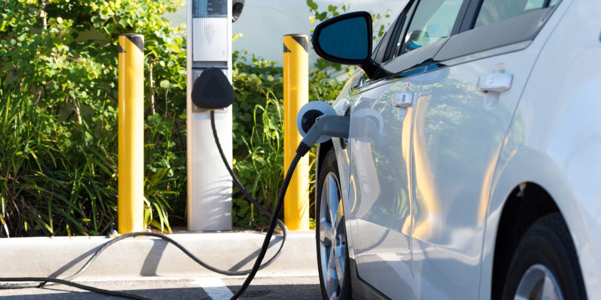 Benzina umflă vânzările de electrice în Europa, record de achiziții